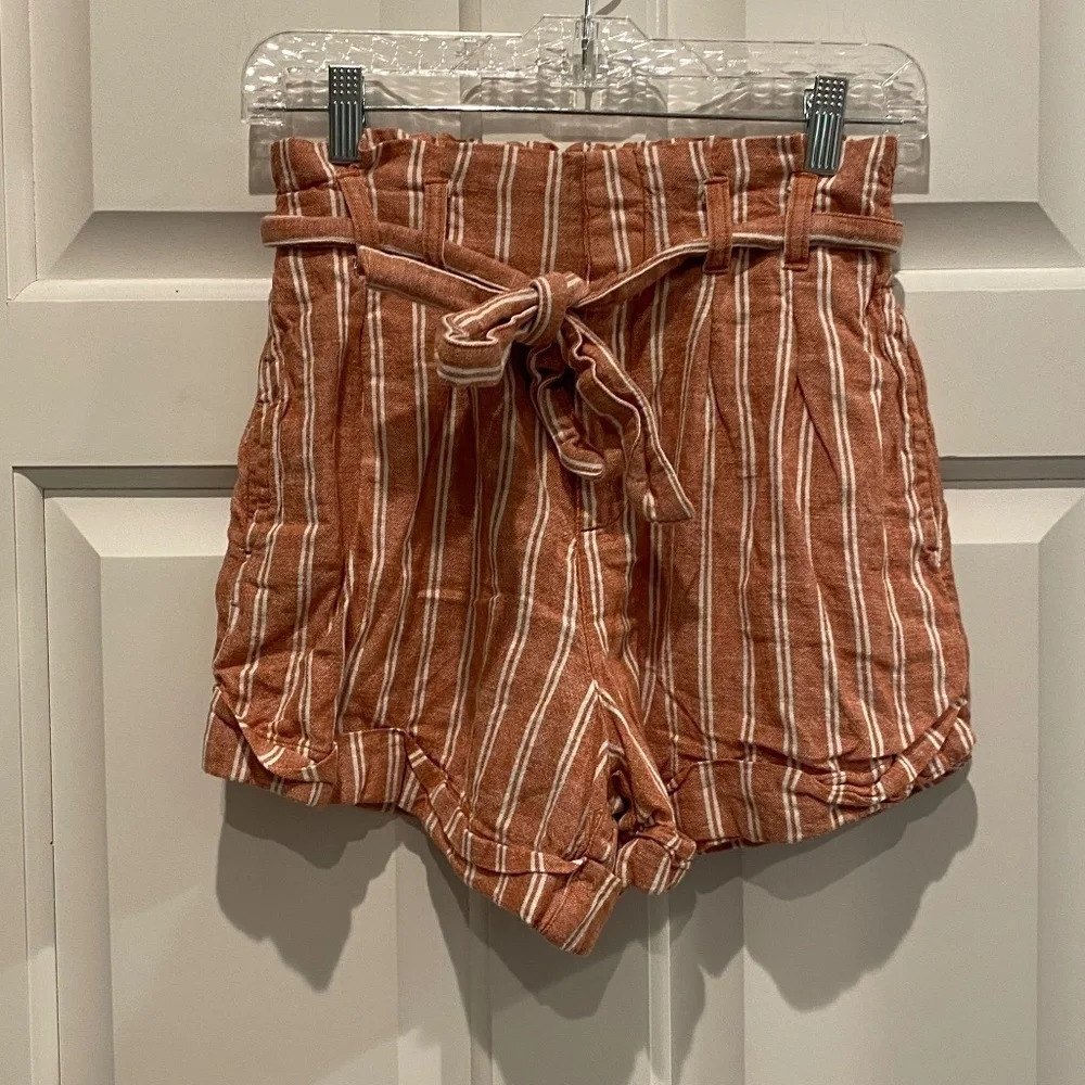 Abercrombie & Fitch Linen blend shorts, red/white 16272